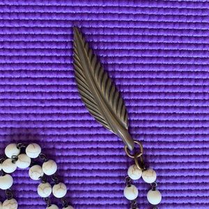 Breautiful leaf drop necklace